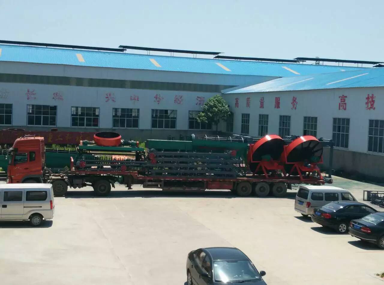 乙鑫重工發(fā)貨現(xiàn)場(chǎng)